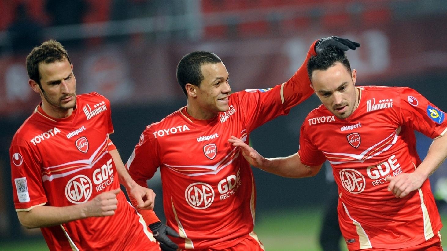 Nhận định soi kèo Orleans vs Valenciennes lúc 00h30 ngày 10/10/2024 nhan-dinh-soi-keo-orleans-vs-valenciennes-luc-00h30-ngay-10-10-2024-1