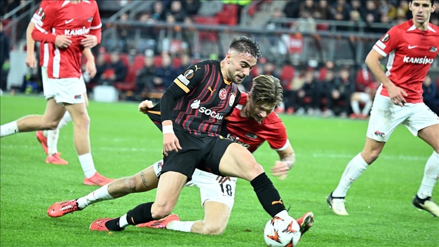 nhan-dinh-soi-keo-heracles-vs-az-luc-2h00-ngay-28-2-2025