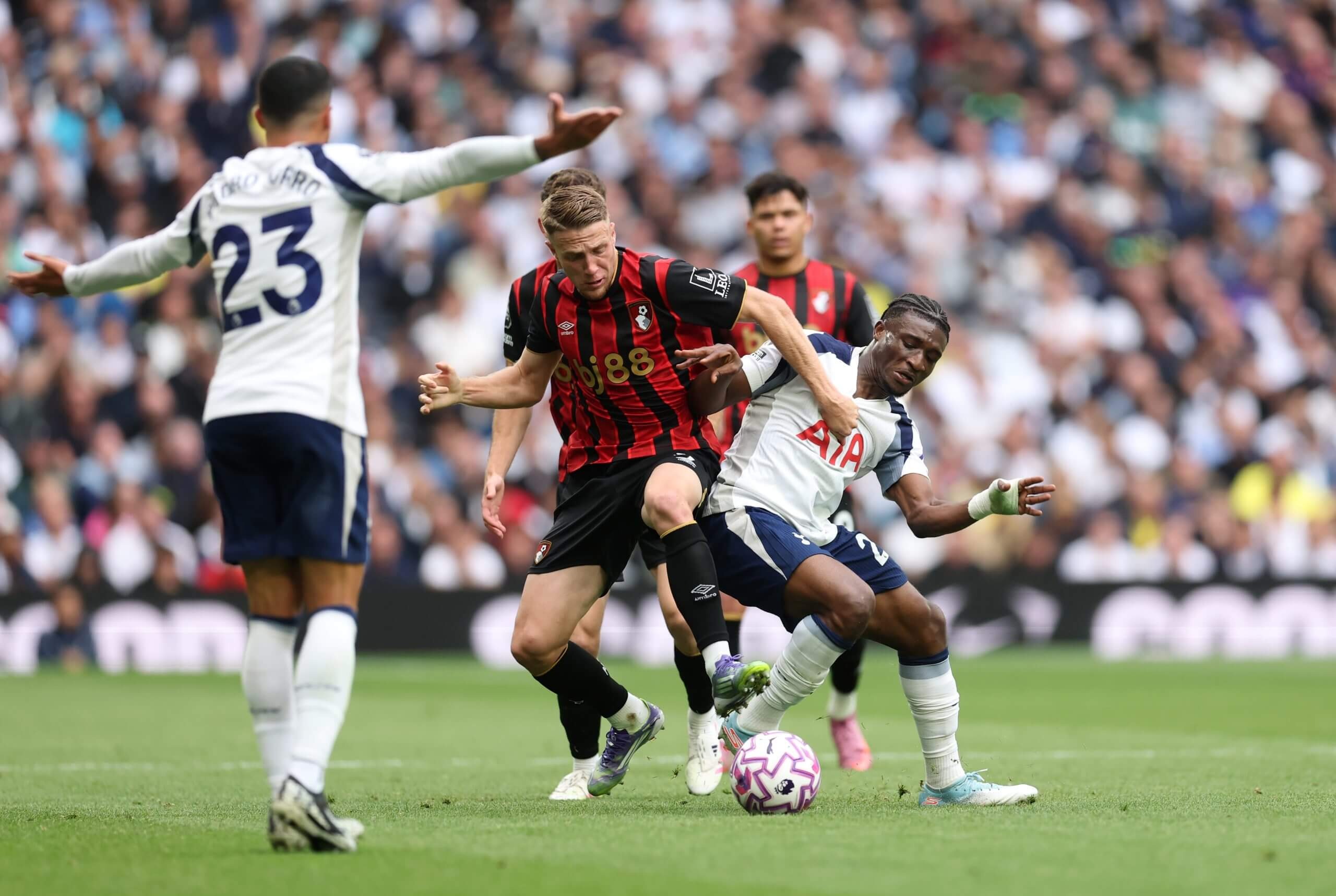 nhan-dinh-soi-keo-bournemouth-vs-tottenham-luc-02h30-ngay-8-1-2026-1
